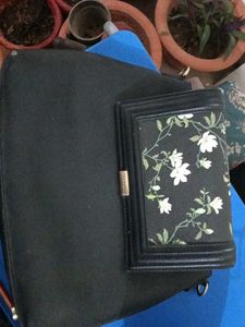 Very Good Condition Handbag Van Heusen