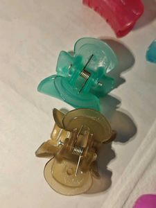 Hair Claw Clips – Set of 6