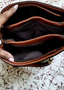 Brown siling stylish Handbag 3 compartment