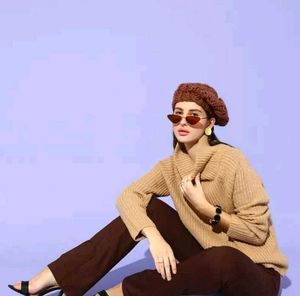 Ribbed Turtle Neck Pullover
