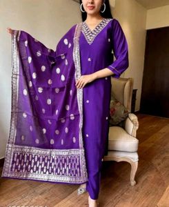Embroidery Chanderi Silk Kurta Set🥺🥺🎉❄️🦋