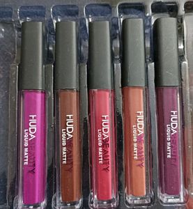 💋Huda Beauty Lipstick