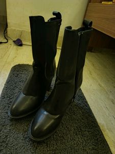 DELIZE BOOTS NEW!!!!!!!