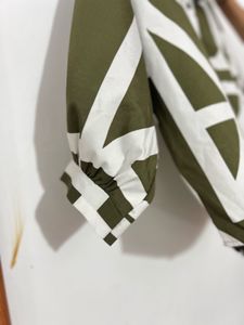 Pretty Printed Top
