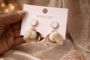 Shell Drop Earrings