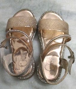 Girls&#39; Rose Gold Sandals