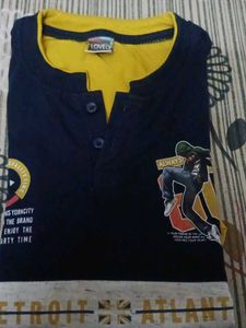 Stylish Graphic Print T-Shirt