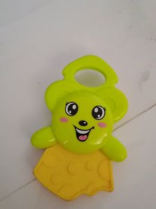 Set Of 4 Rattels