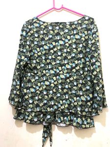 Floral Top 38-44 super stretchy