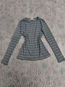 FOREVER 21  Striped Long Sleeve Top