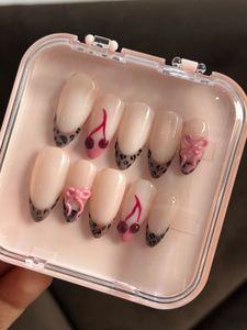 Y2K Press-On Nails