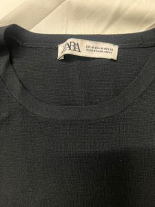 Sleeveless Black Crop Top