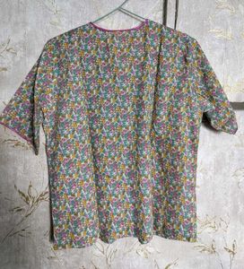 Cute Mulitcolor Floral Printed Top