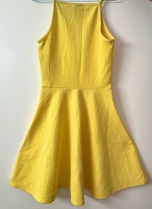 H&amp;M Chic Yellow Skater Dress