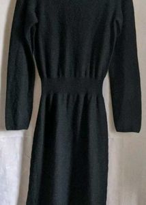 Chic Black Ribbed Bodycon Dress