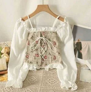 Korean Fit Retro Vintage Top🍒