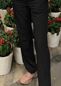 Women Loose Fit High-rise Lint Free black Trouser