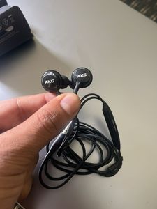 Samsung Akg Original With Bill Under Warranty
