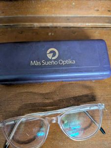 Use Frame Or Glasses With Box