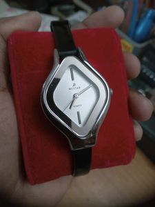 Unique Westar Quartz Watch-Diamond-Shaped Case