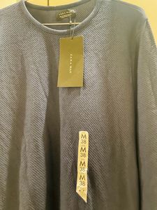 ZARA SWEARSHIRT WITH TAGS IN M