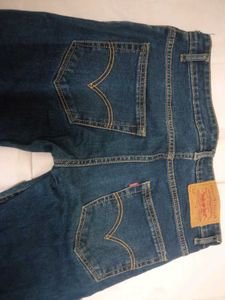 Levi's 513 Jeans - Classic Style