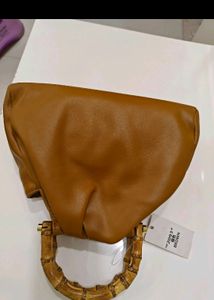 New With Tag Gucci Brown Sling Bag 👜