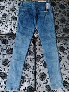 2 Jeans Under 150