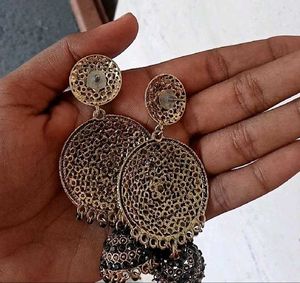 Beautiful Black Jhumka