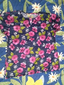 Women's Top
