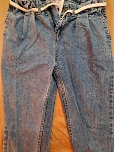 MAX blue jeans adjustable. Size 26/28