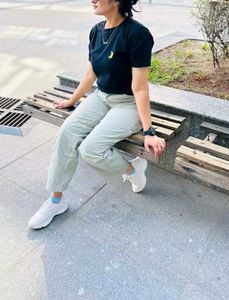 Women&#39;s Elegant T-shirt