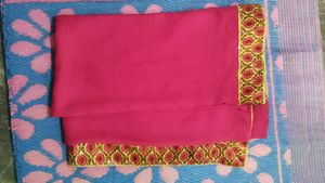 Pink Saree With Golden Border Design