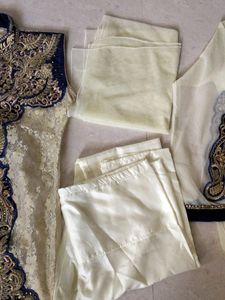 3 Pic Wedding Gown With Cott