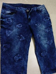 Stylish Denim Capris