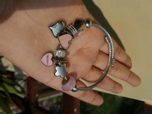 pink pandora bracelet