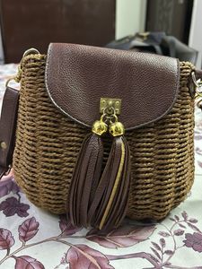 BROWN BEACH SLING BAG FOR WOMEN
