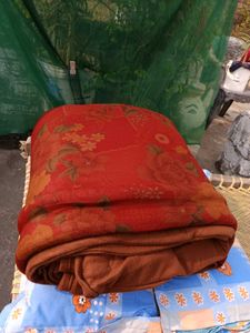 Used Blanket Set Of 2