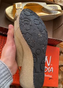 Beautiful, Shimmer, Gold Veg Heels