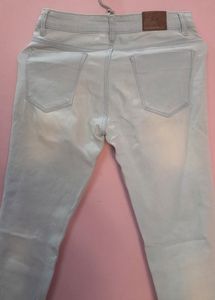 Slim Fit Jeans 👖 For Girls It&#39;s Like New