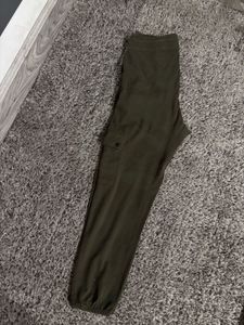 Madame Olive Joggers