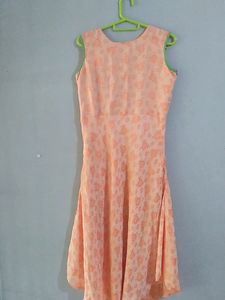 Ladies... Have A Look At This Beautiful Sleevless Anarkali Kurta.. ❤️🥰