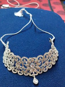 Sparkling Choker Necklace