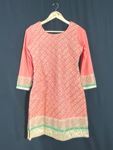 Coral &amp; Green Kurta Sets &amp; Suits