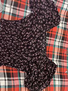 Zudio Stretchable Crop Top
