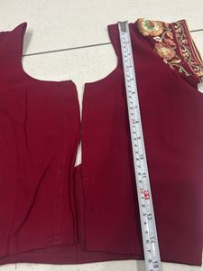 Maroon Embroidered Sarees With Ready Blouse