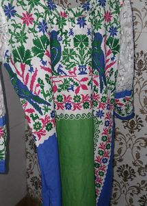 Embroidered Bird &amp; Floral Kurti
