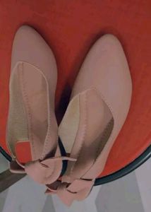 Women&#39;s Peach Belly Footwear
