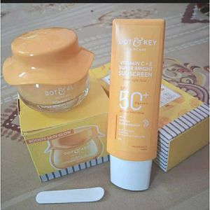 Dot & Key Skincare Set