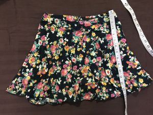 Forever21 Floral Skirt Waist 26